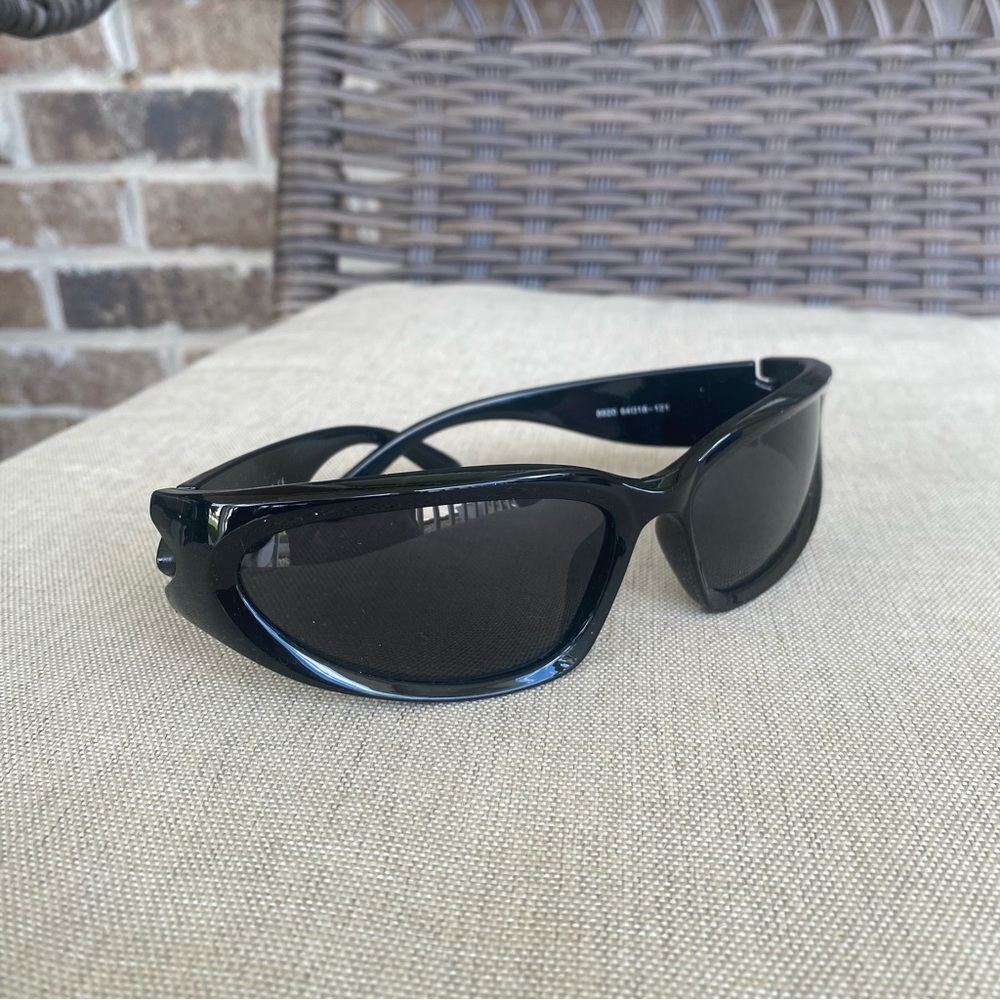 Blck sunglasses